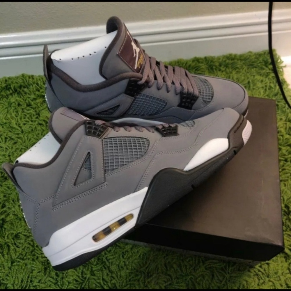 Cool grey 4s